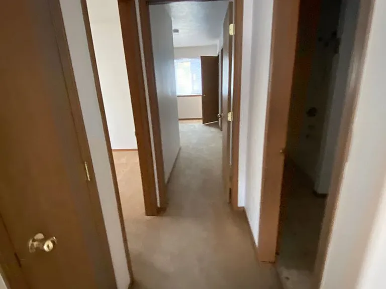 6101 North Regal Street — Photo 7