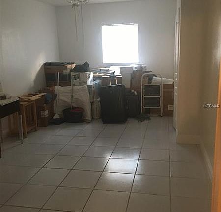 5th image of 460 Longwood Cir