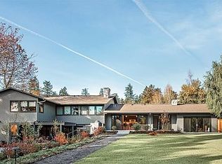 3800 SW 52nd Pl, Portland, OR 97221