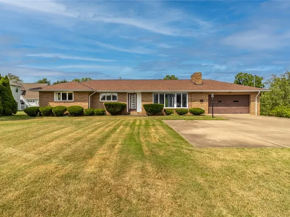 2005 Conway Wallrose Rd, Freedom, PA 15042