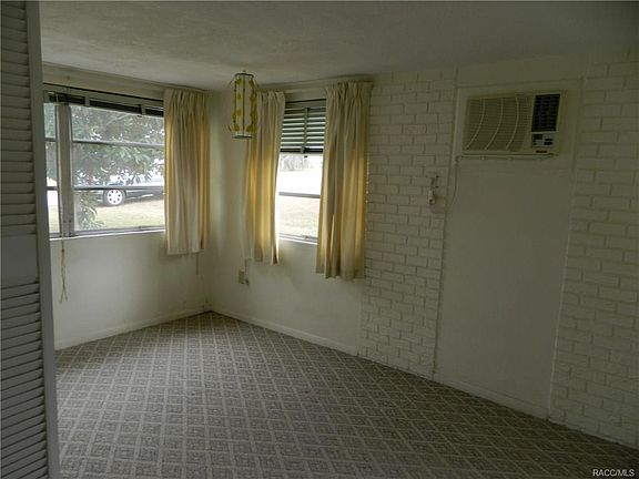 4th image of 16 E Murray St