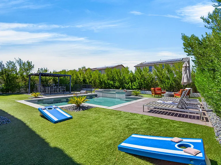 84442 Calle Ysiano — Photo 10