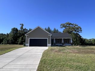 111 Bushel Ln, Willow Springs, NC 27592