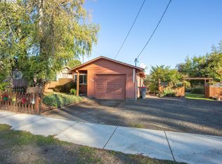 139 W Polk St, Carlton, OR
