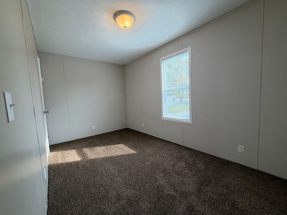 76 Ash Ave # 76, photo 11