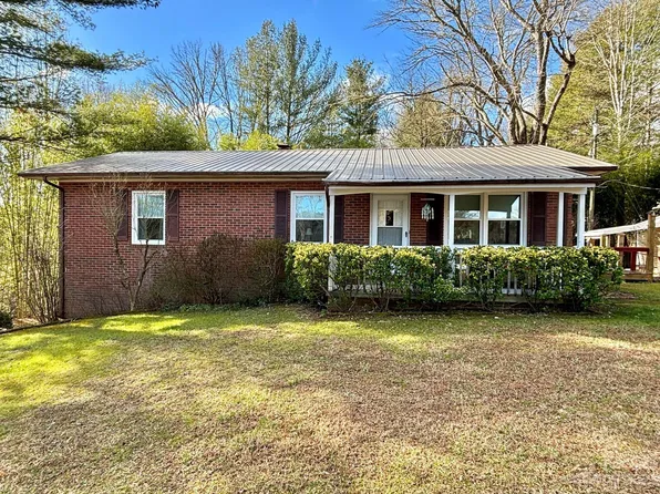 674 Owensby Rd, Hendersonville, NC 28792