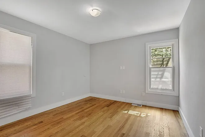 250 Sisson Ave #2 — Photo 16
