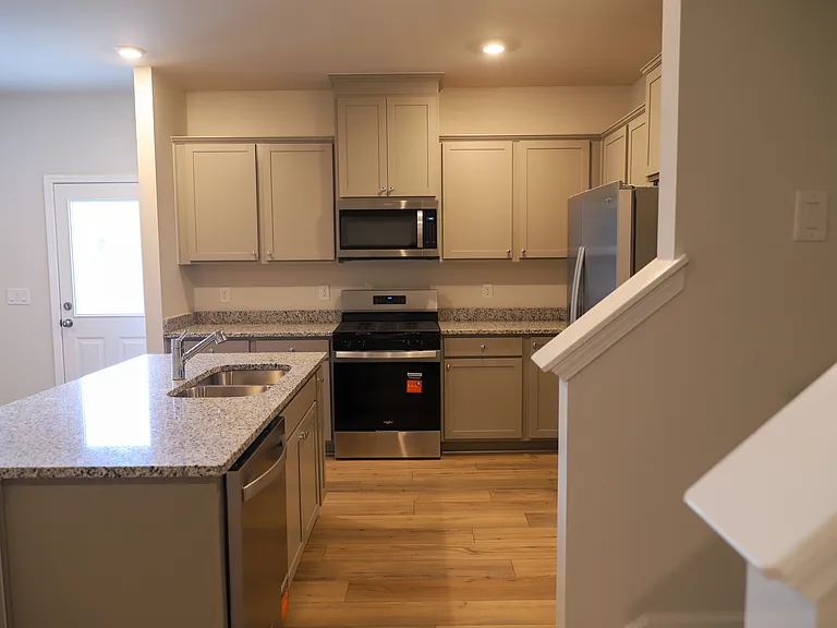 1606 Eckert Ln — Photo 15