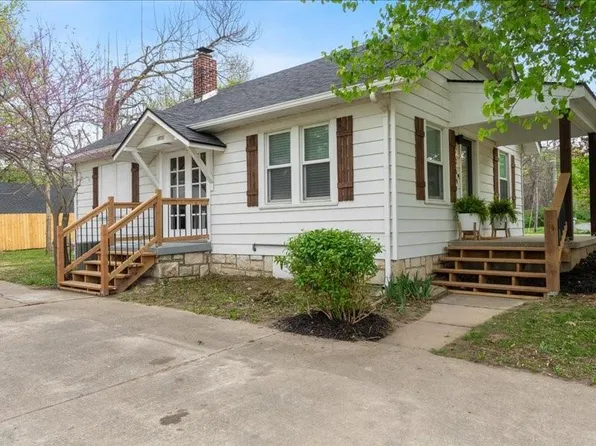 7269 Holliday Dr, Kansas City, KS 66106