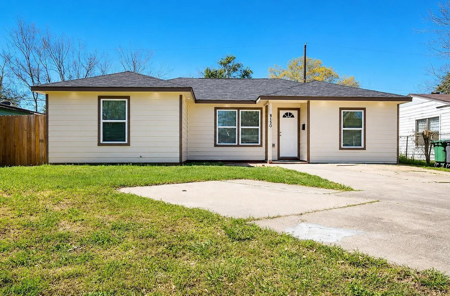 3 bed, 2.0 bath, 1273 sqft, $1,995 — Photo 1