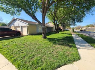 6801 Bennington Dr, Watauga, TX 76148