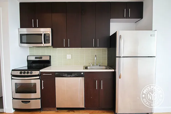 Rented by MySpaceNYC | media 55