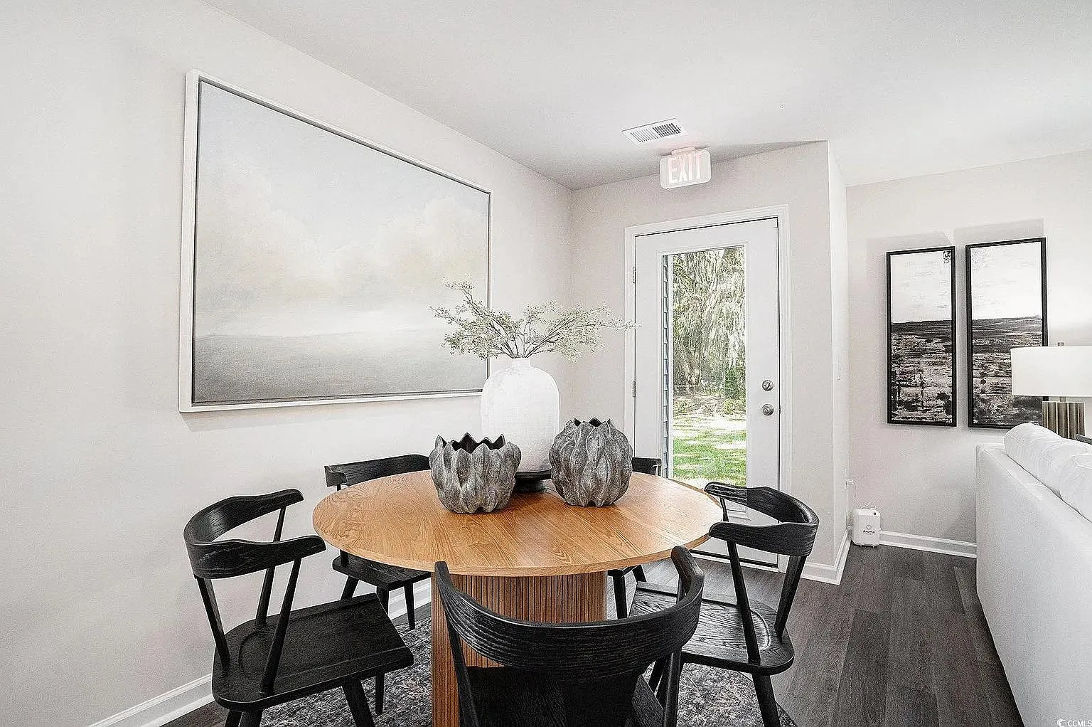 3 bed, 2.5 bath, 1418 sqft, $800 — Photo 4