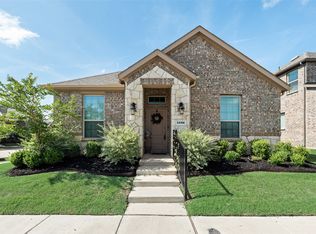 1236 Sagefield Way, Aubrey, TX 76227
