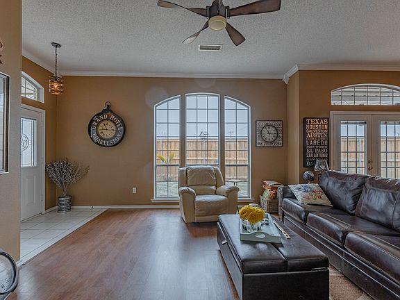 3rd image of 4154 Clayton Pl