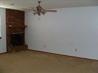 1st image of 607 Peppertree Ln