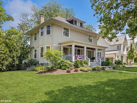 2nd image of 4303 Grand Ave