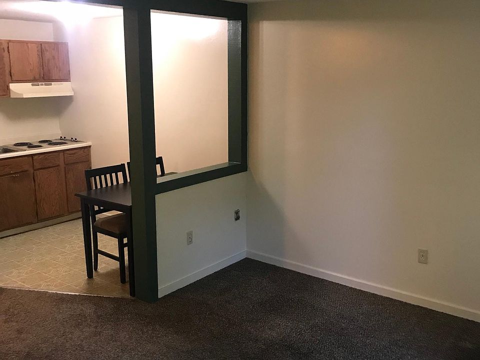 2nd image of 703 Myrtle St APT 5