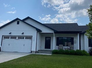 700 Oakwood Dr, Webster City, IA 50595