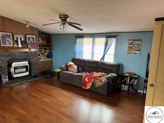 4th image of 34415 Ratcliff Rd