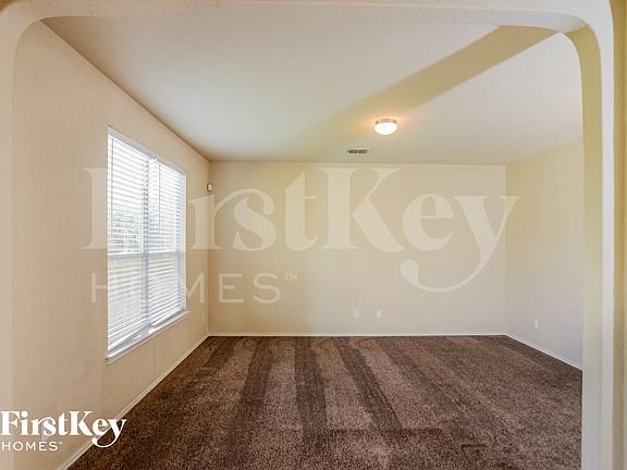 3rd image of 12111 Karnes Way
