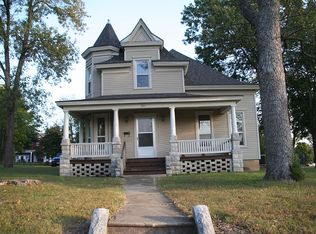 204 E Dakota St, Butler, MO 64730
