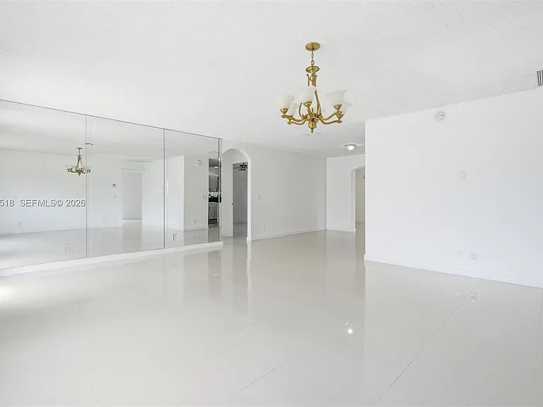 7434 Thatcher Ave — Photo 4