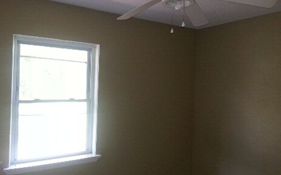 3rd image of 45620 Oak Ln