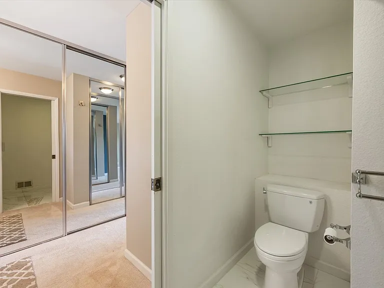 9 Heritage Ct — Photo 27