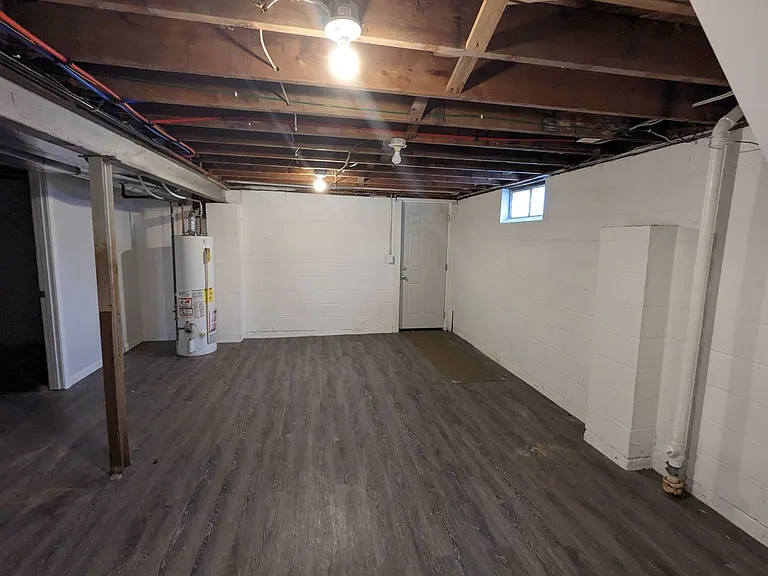 1704 Parker St — Photo 13