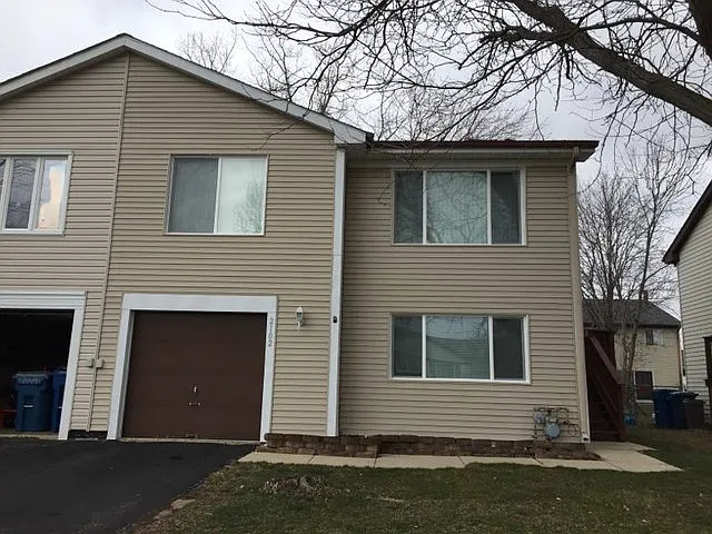 2102 Windward Ln photo 1