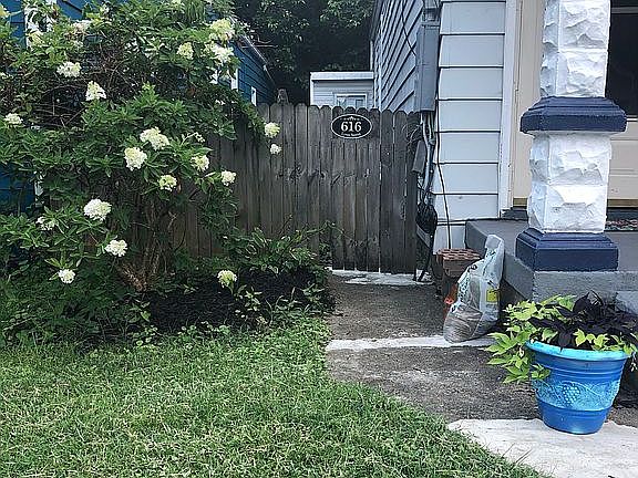 2nd image of 616 Lynn St