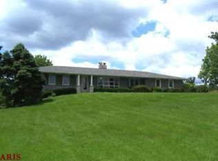 5300 Studer Ln, Saint Louis, MO 63128