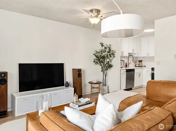 3009 3rd Avenue W #6, Seattle, WA 98119