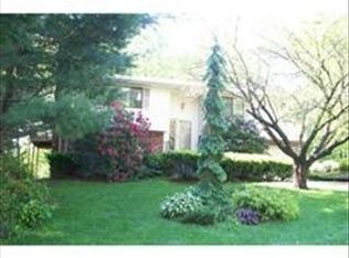 51 Independence Dr, Woburn, MA 01801