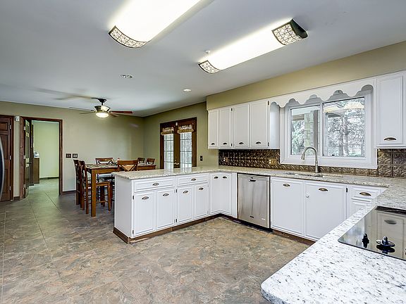 4th image of 11859 Woodbridge Ln NW