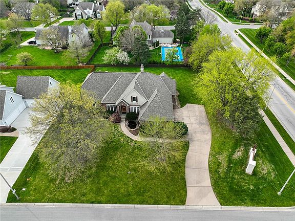 2nd image of 4617 W 138th St