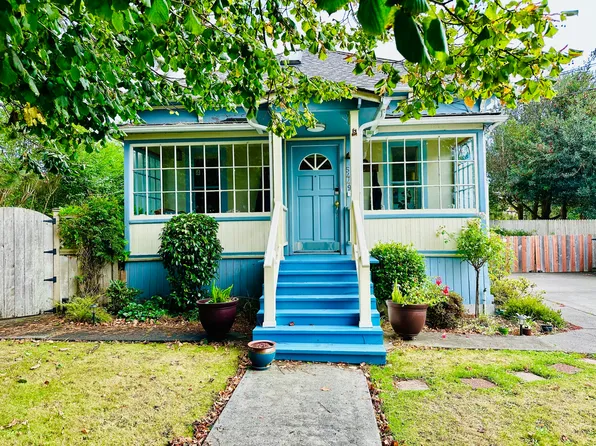 5449 Meyers Ave, Eureka, CA 95503