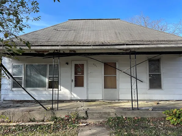 401 Hill Top Dr, Mokane, MO 65059