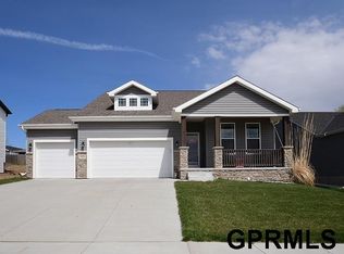 5420 W Gary Gately St, Lincoln, NE 68528