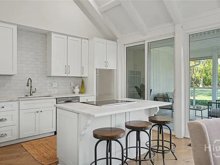 12 Cricket Ct — Photo 5