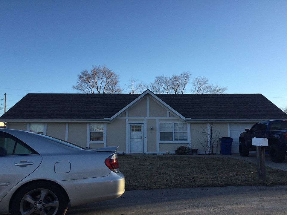 1st image of 113 E Broadway St