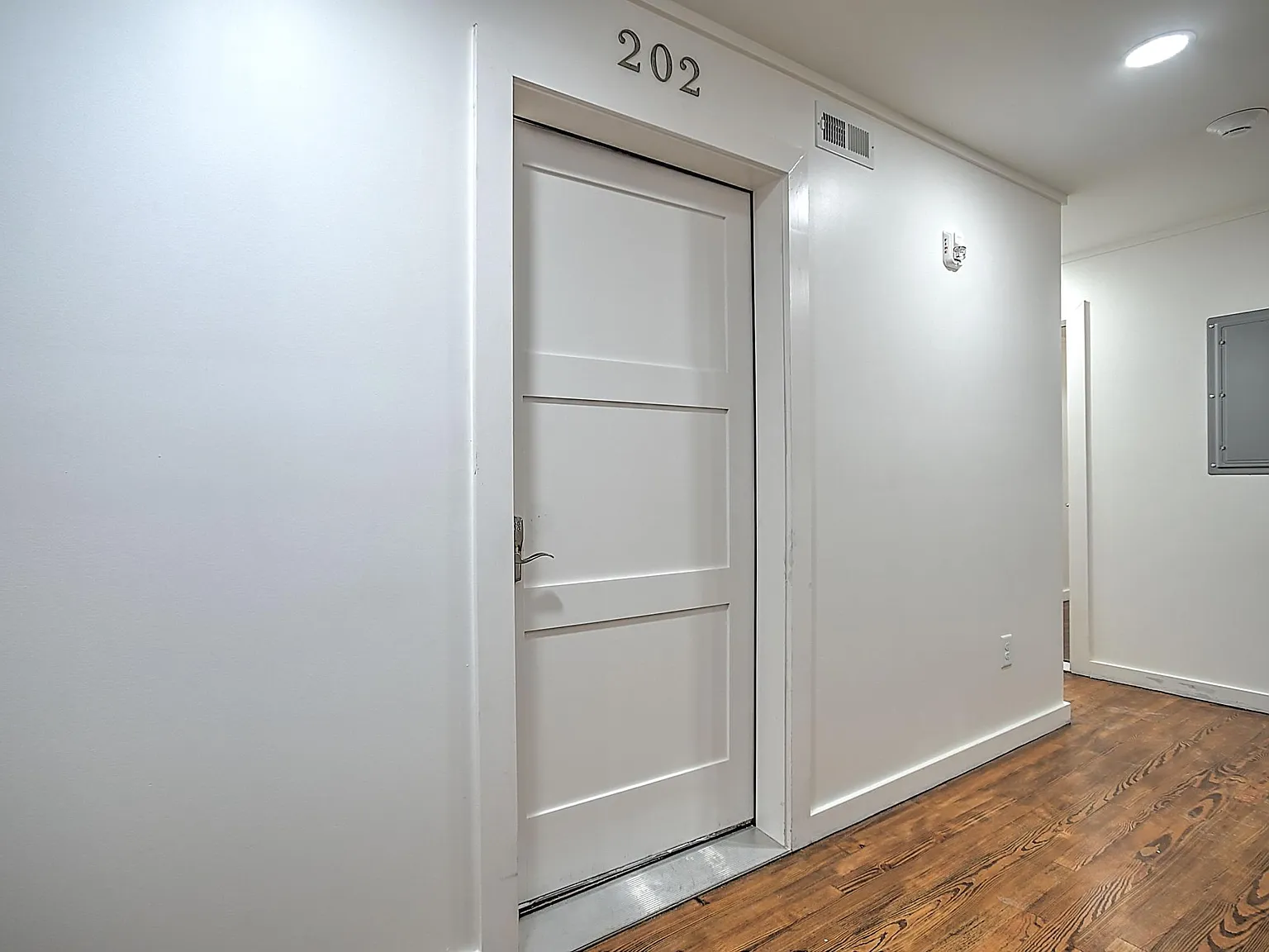503 State St — Photo 4