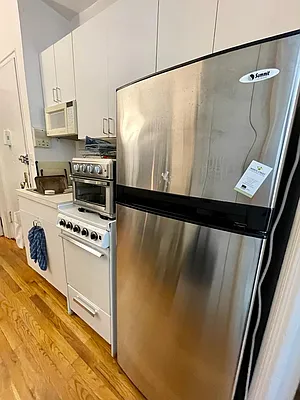 Rented by Sonja Gajic, LREB | media 22