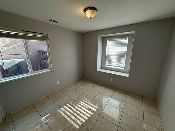 Downstairs bedroom.