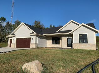 1350 Liberty Ct, Slinger, WI 53086