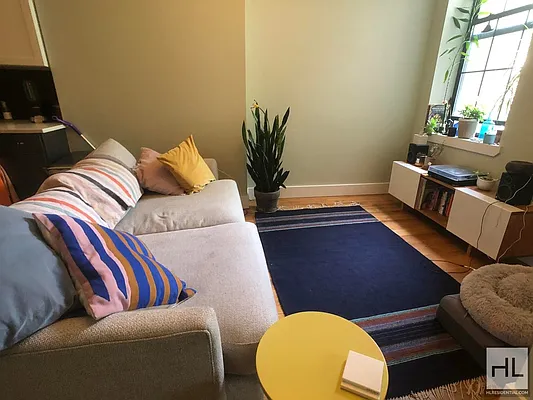 Rented by Highline Residential | media 39