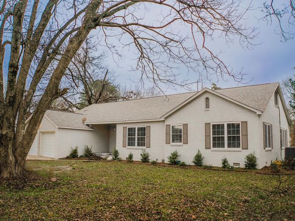 6 Wolfe Dr, Mc Gehee, AR 71654