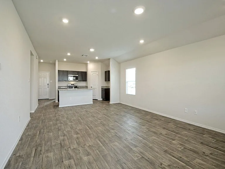 771 Monarch Dr — Photo 11