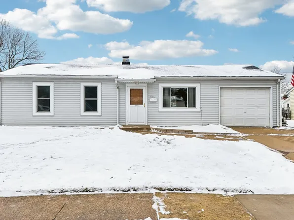 916 Mulberry Ln, Streamwood, IL 60107